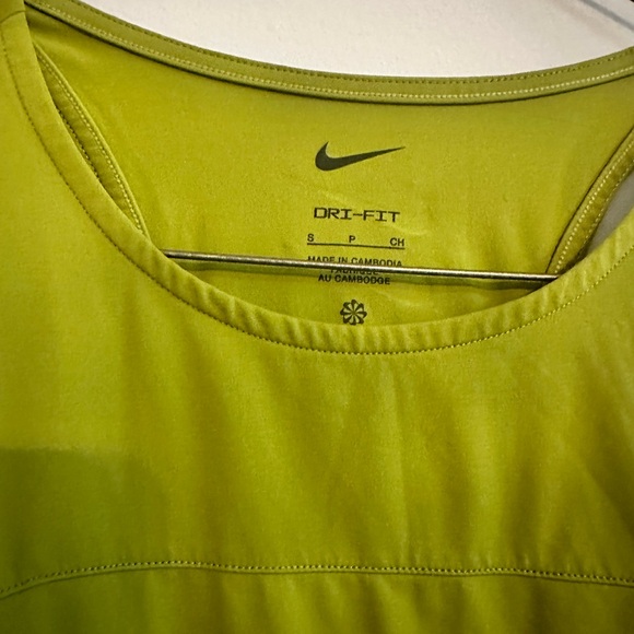 Nike Dri-FIT Run Division small - Picture 9 of 11